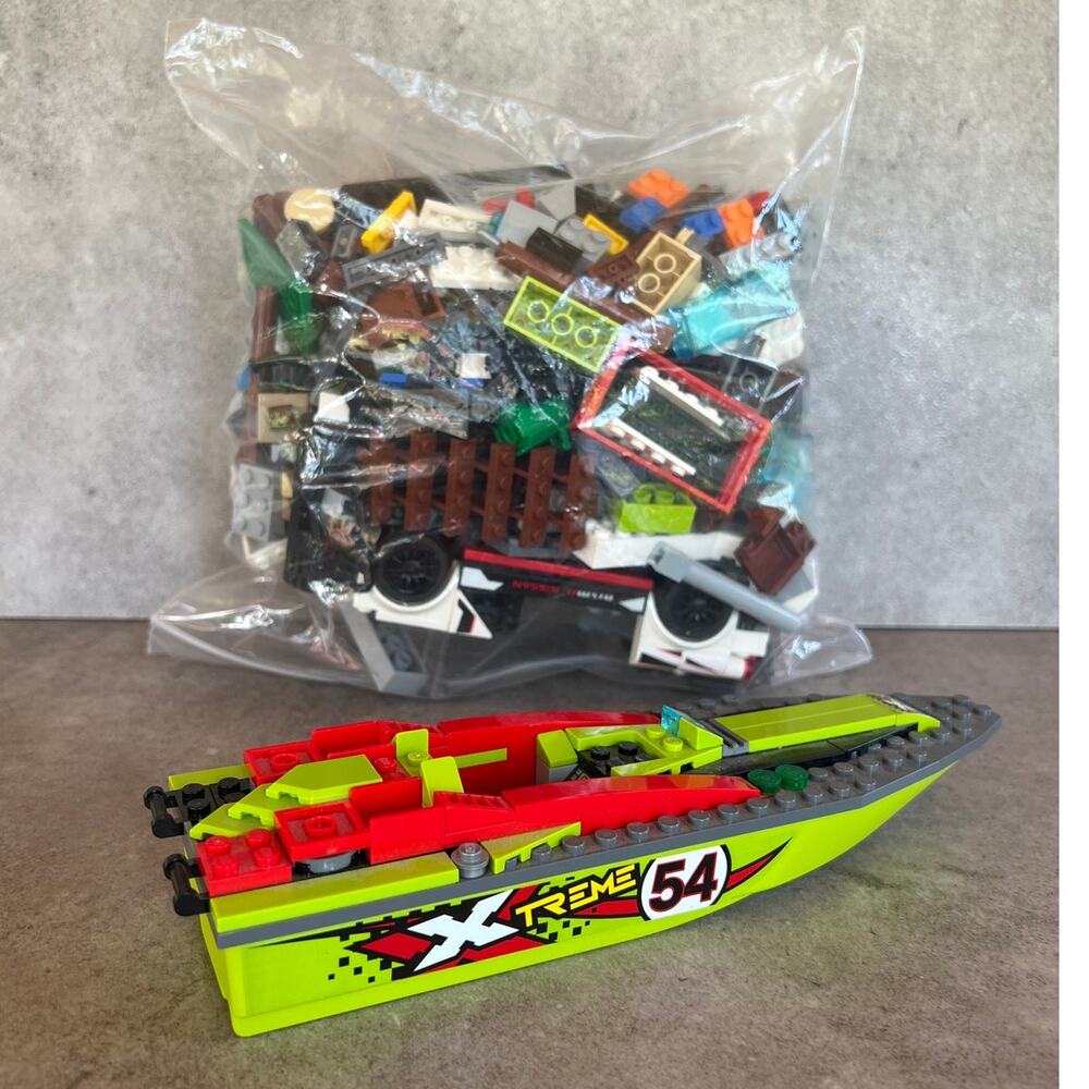 Legos 2lb mix lot Clean various colors bricks platform incomplete boat and car - Picture 5 of 9